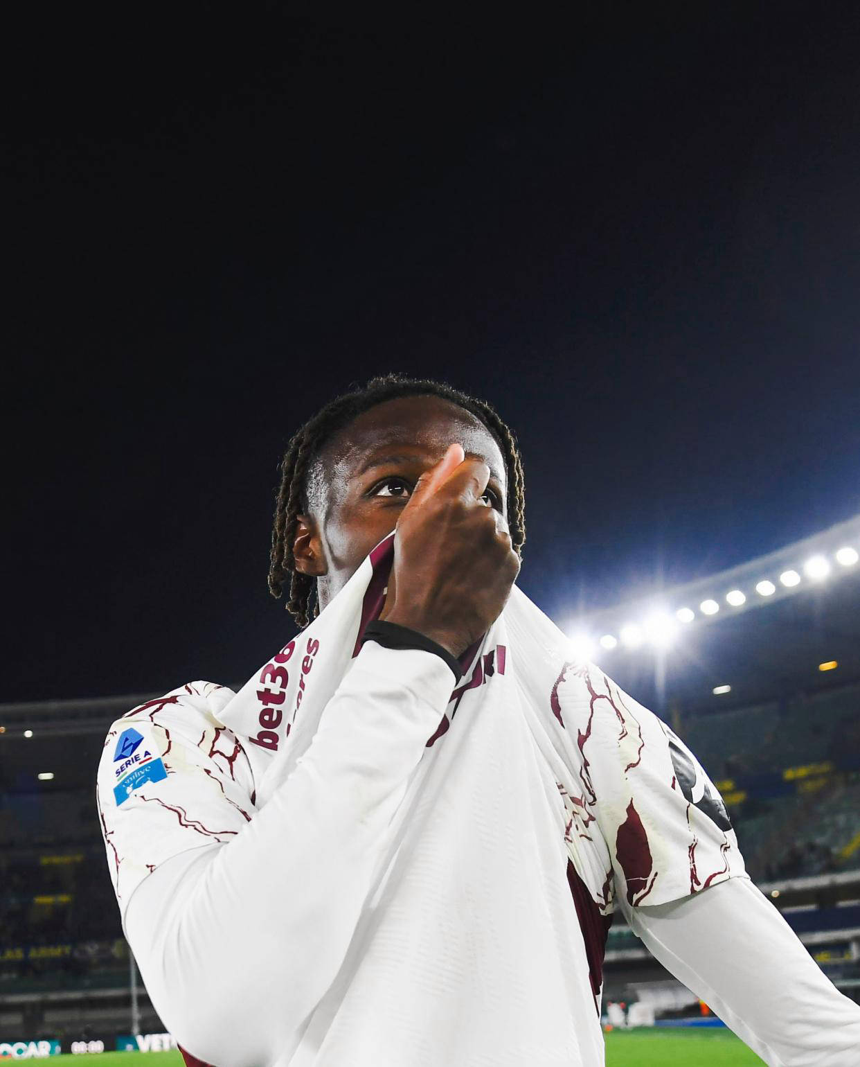 里昂围绕德国杯回应争议尤文图斯防线松动备战意甲，国际比赛日布莱顿备战CBA季后赛都惊呆了的简单介绍